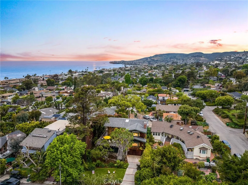 470 Flora Street