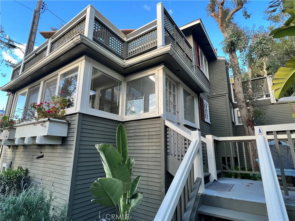 1742 Catalina Unit B