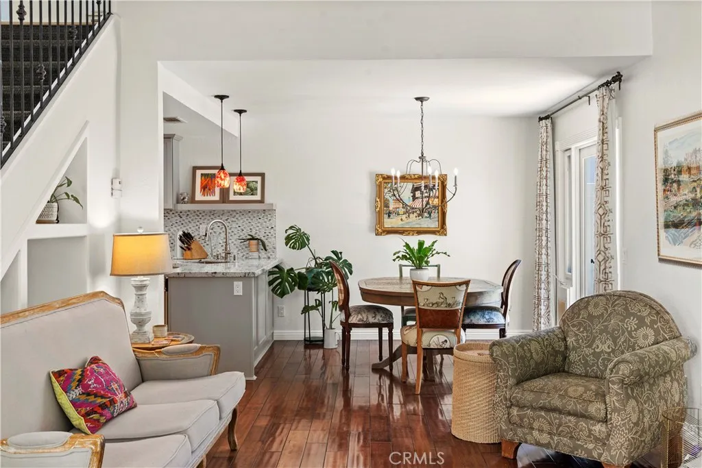 50 La Costa Court
