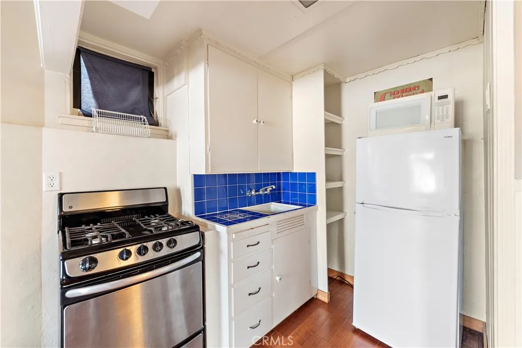 1048 Van Dyke Drive