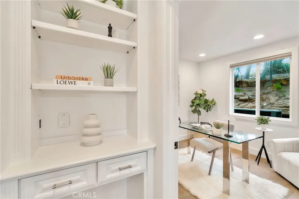 3043 Mountain View Drive