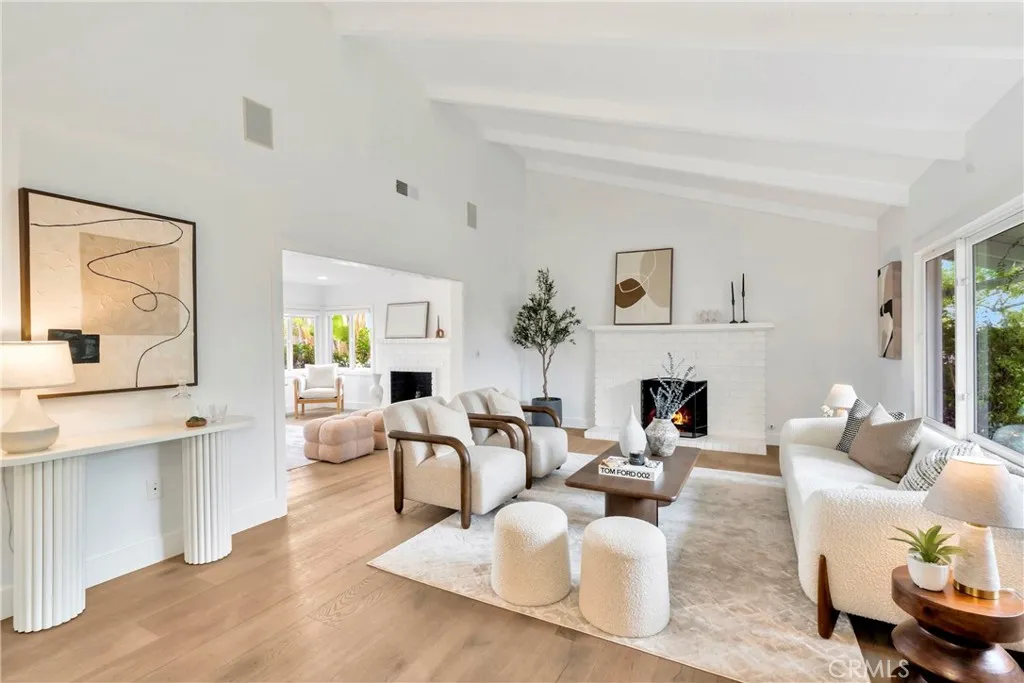 3043 Mountain View Drive