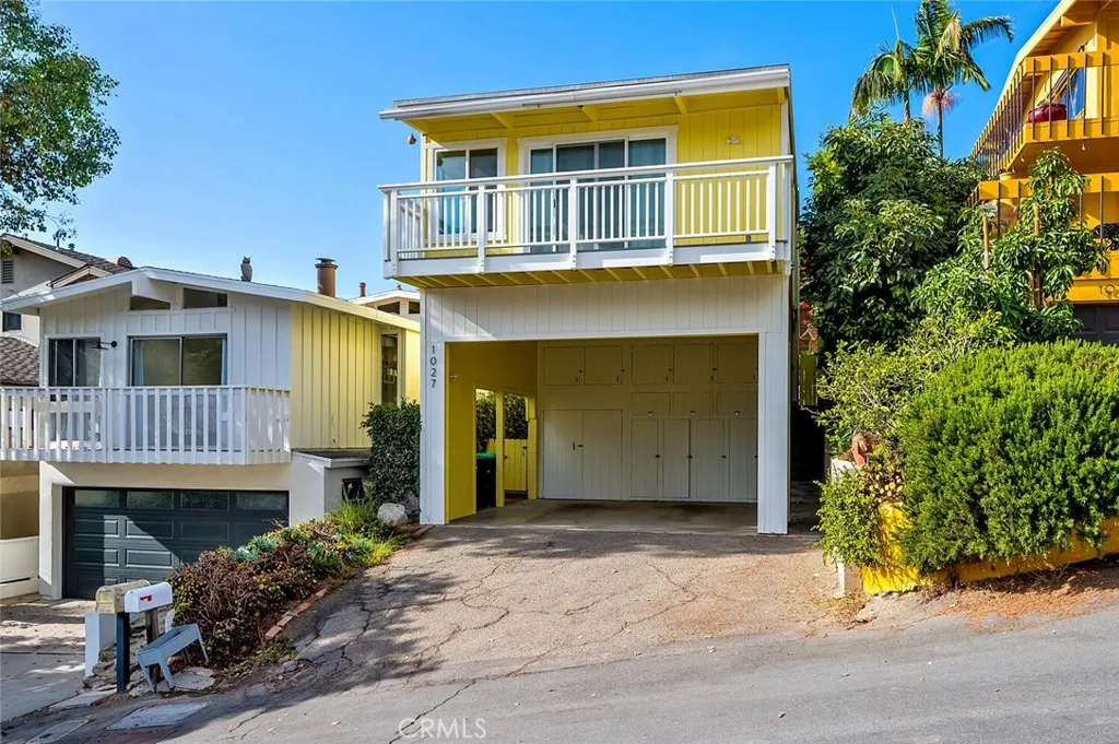 1027 Oro Street