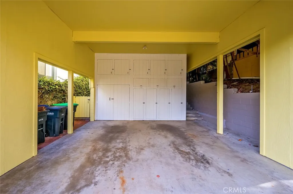 1027 Oro Street