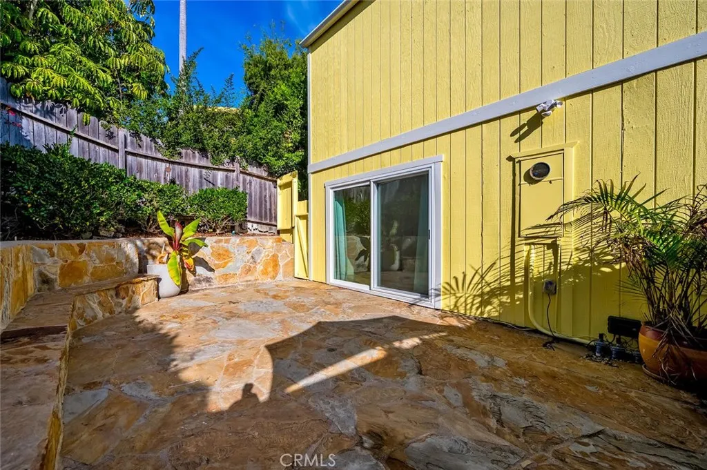 1027 Oro Street
