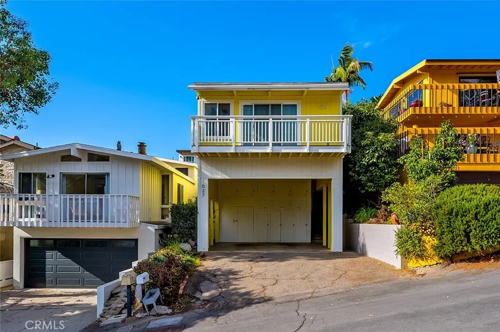 1027 Oro Street