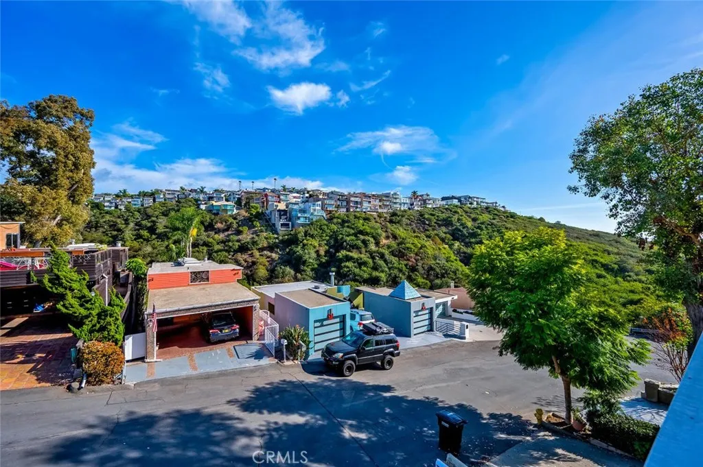 1027 Oro Street