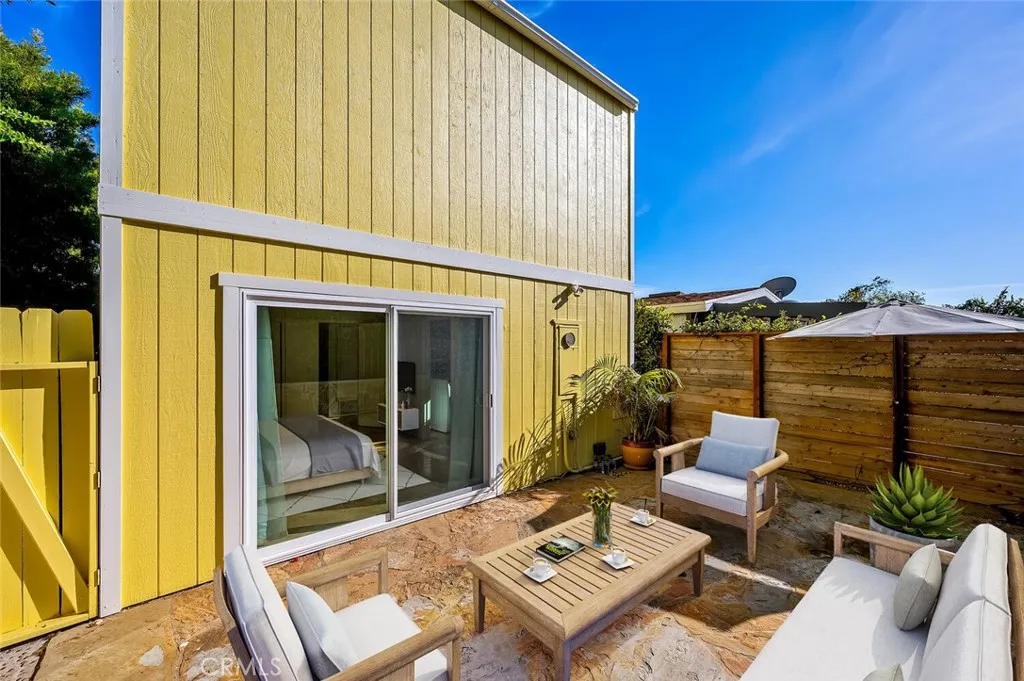 1027 Oro Street