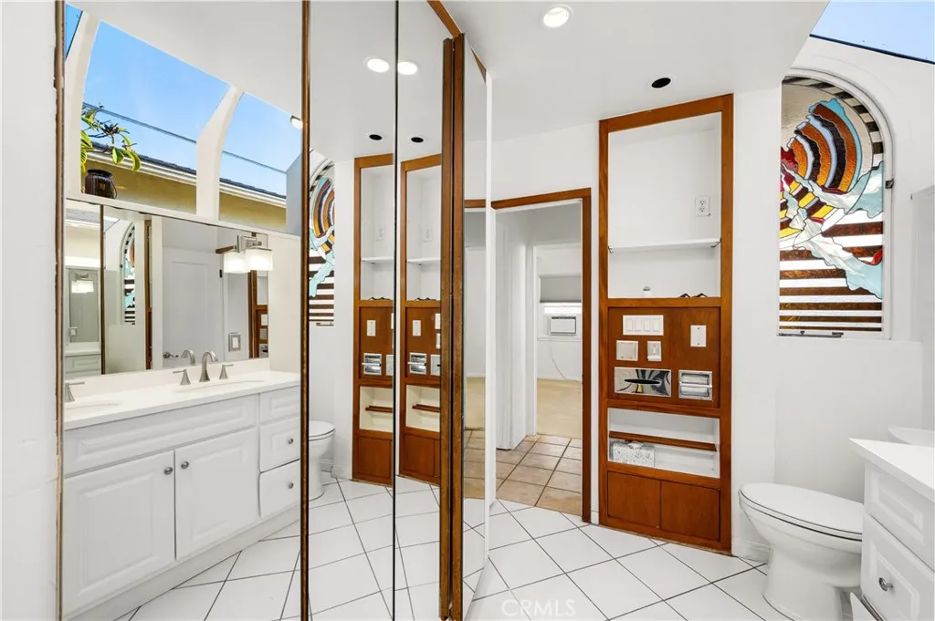 217 Cypress Unit F