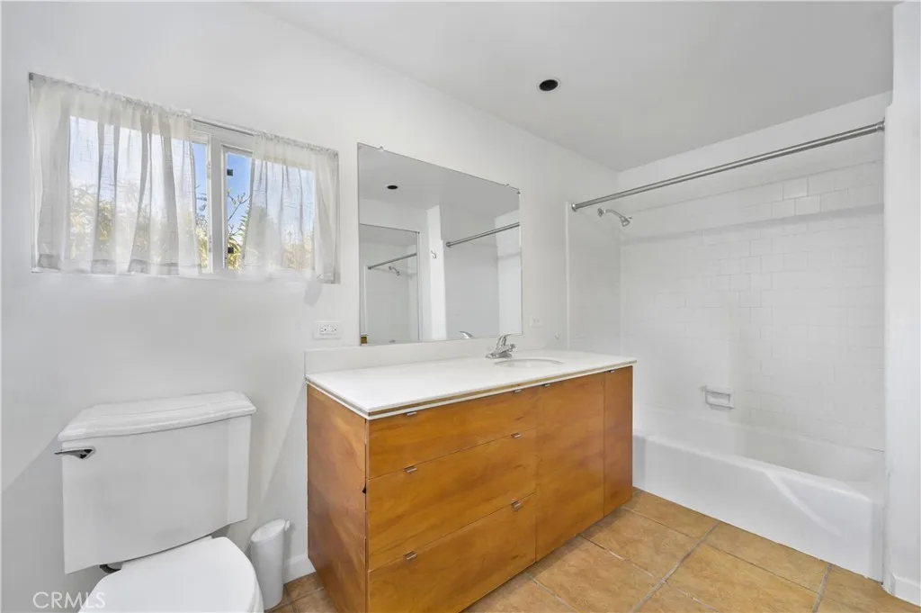 217 Cypress Unit F