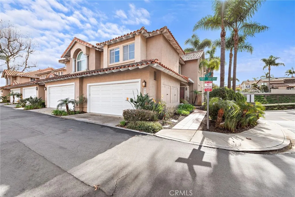 23102 Port Antonio Way