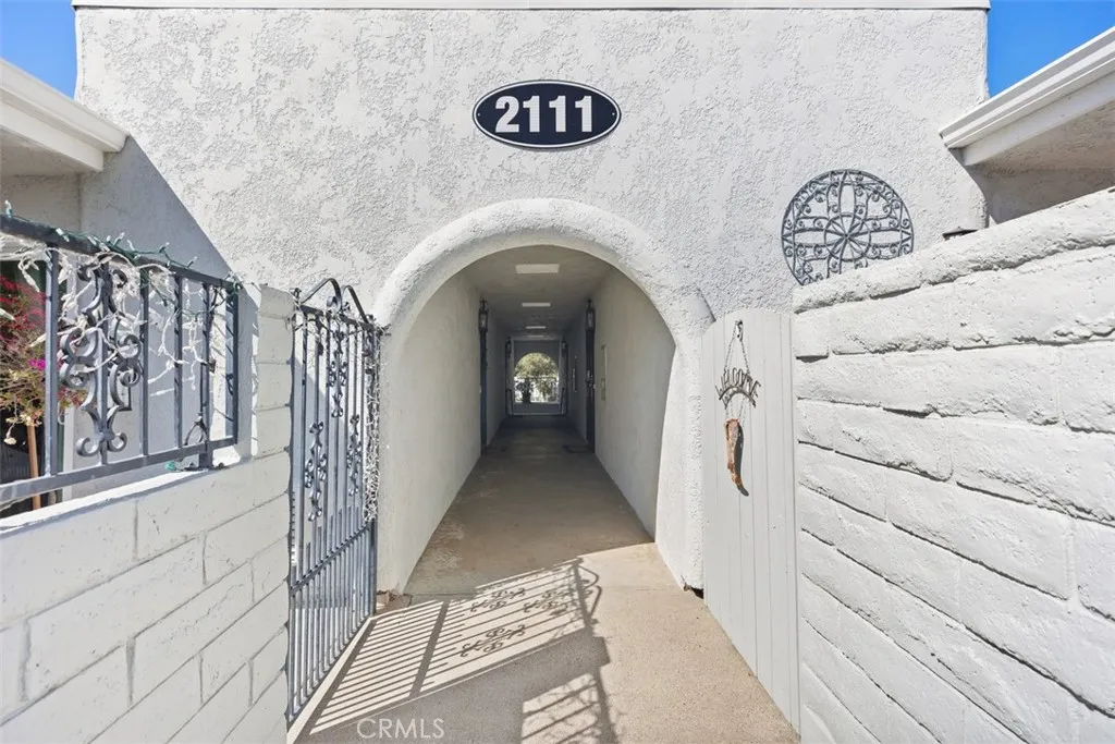 2111 Via Puerta #p