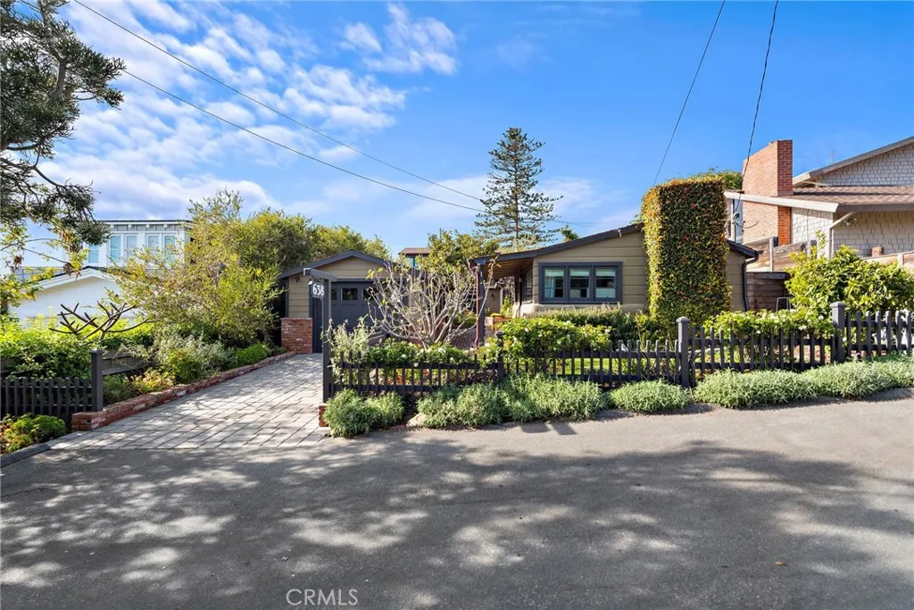 638 Seaview Street