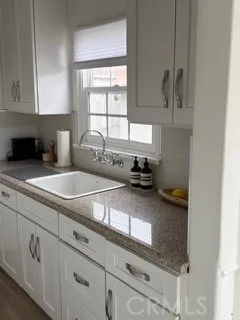 209 Cypress Unit B