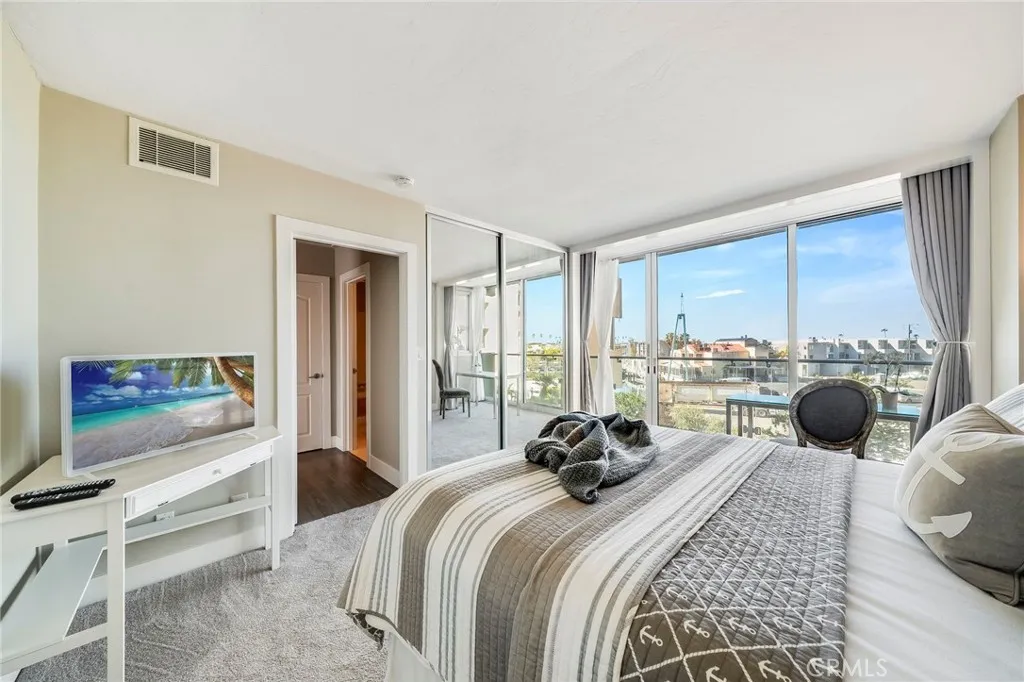 611 Lido Park Unit 3a