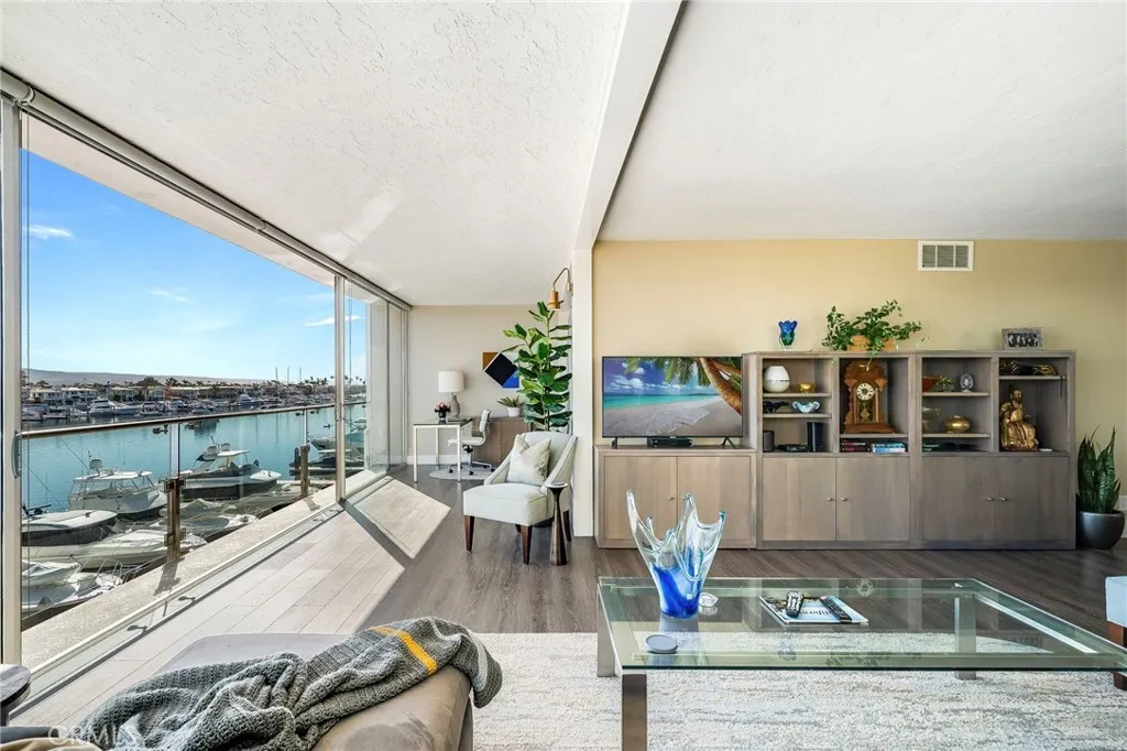 611 Lido Park Unit 3a