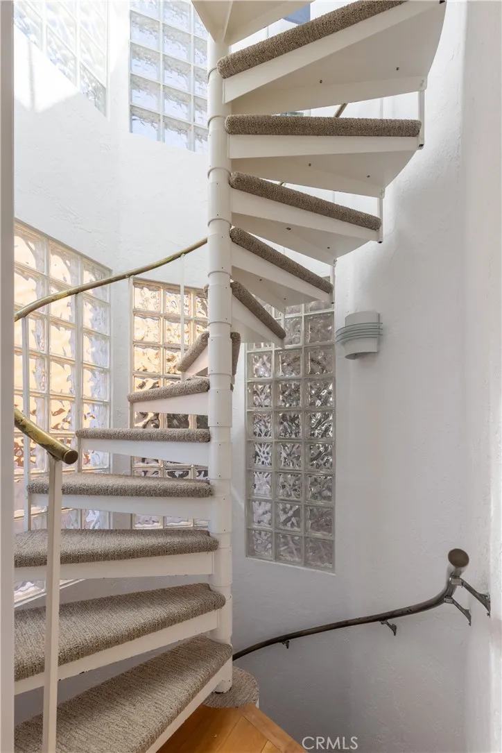 968 Acapulco Street