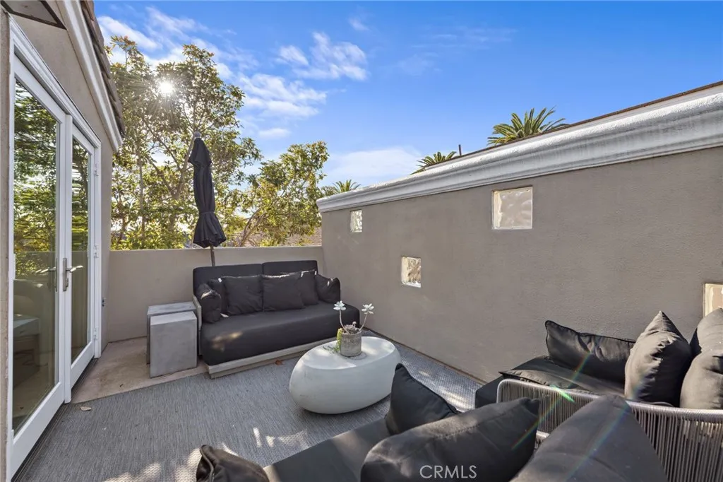 718 Marguerite Avenue