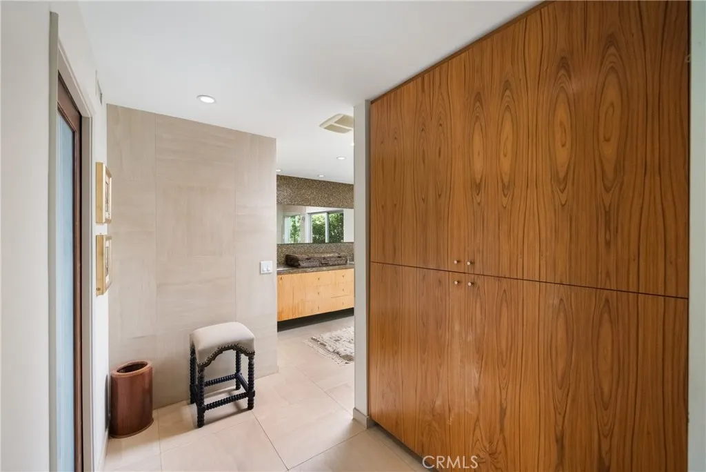 2320 South Camino Real