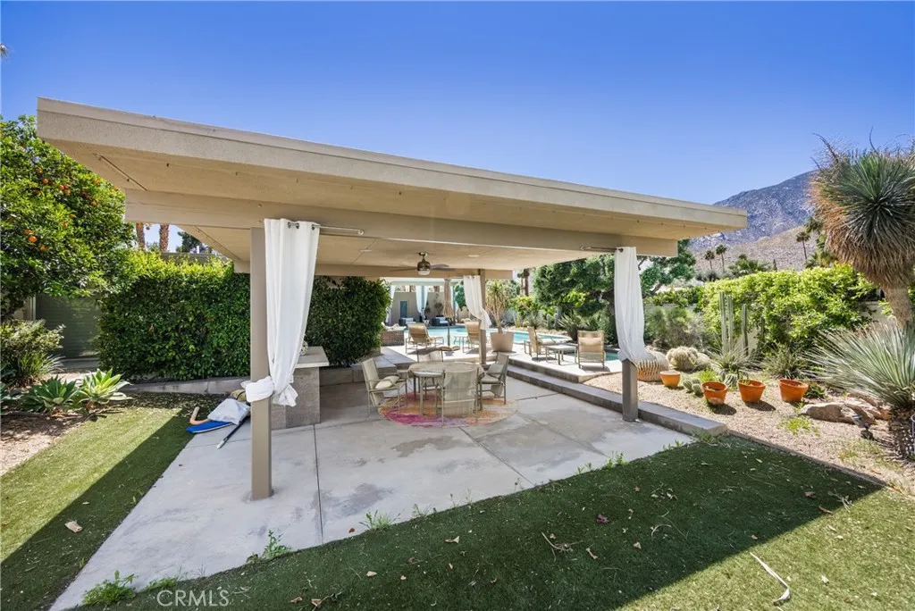 2320 South Camino Real