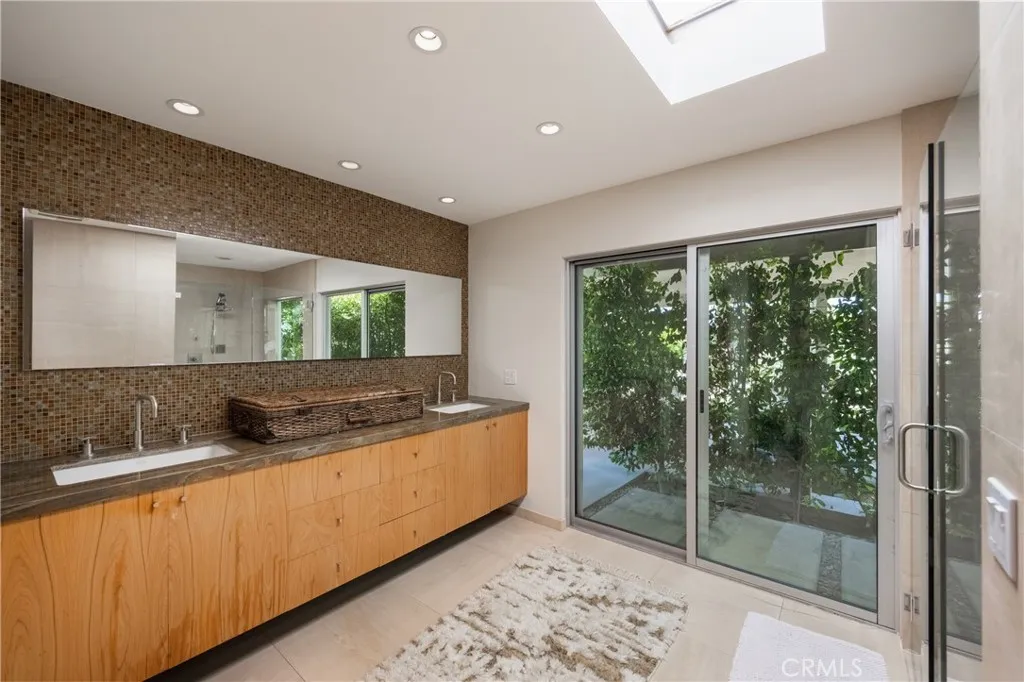 2320 South Camino Real