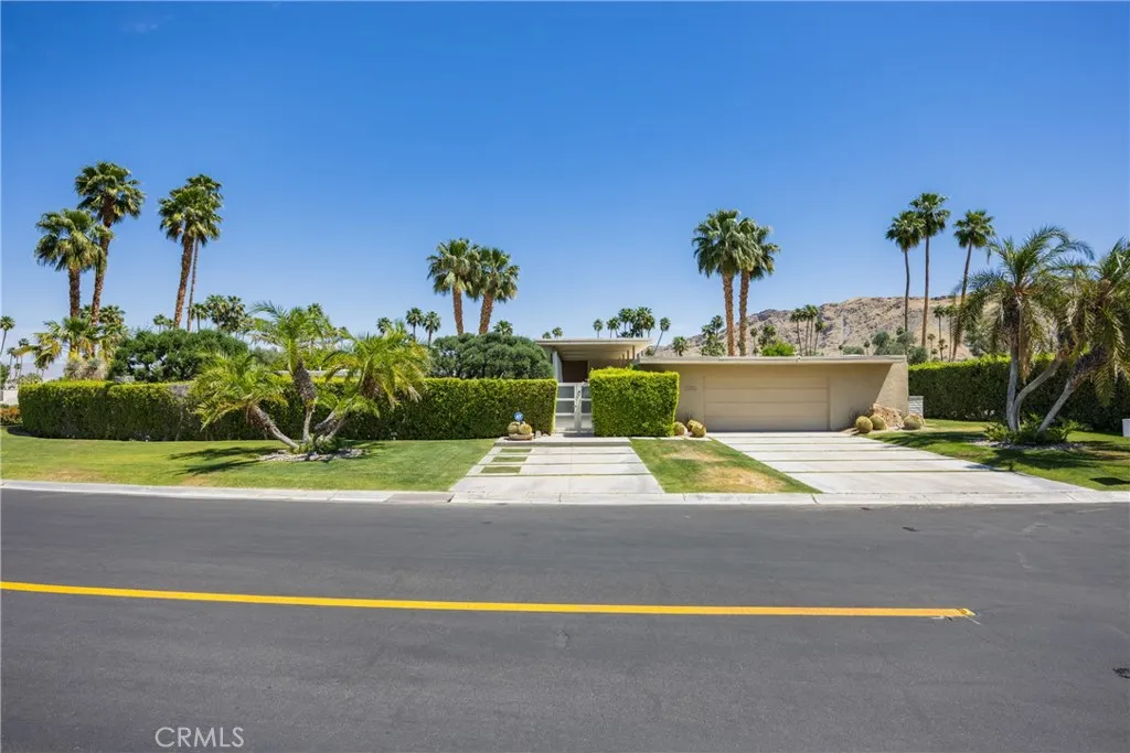 2320 South Camino Real