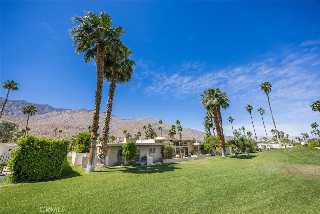 2320 South Camino Real
