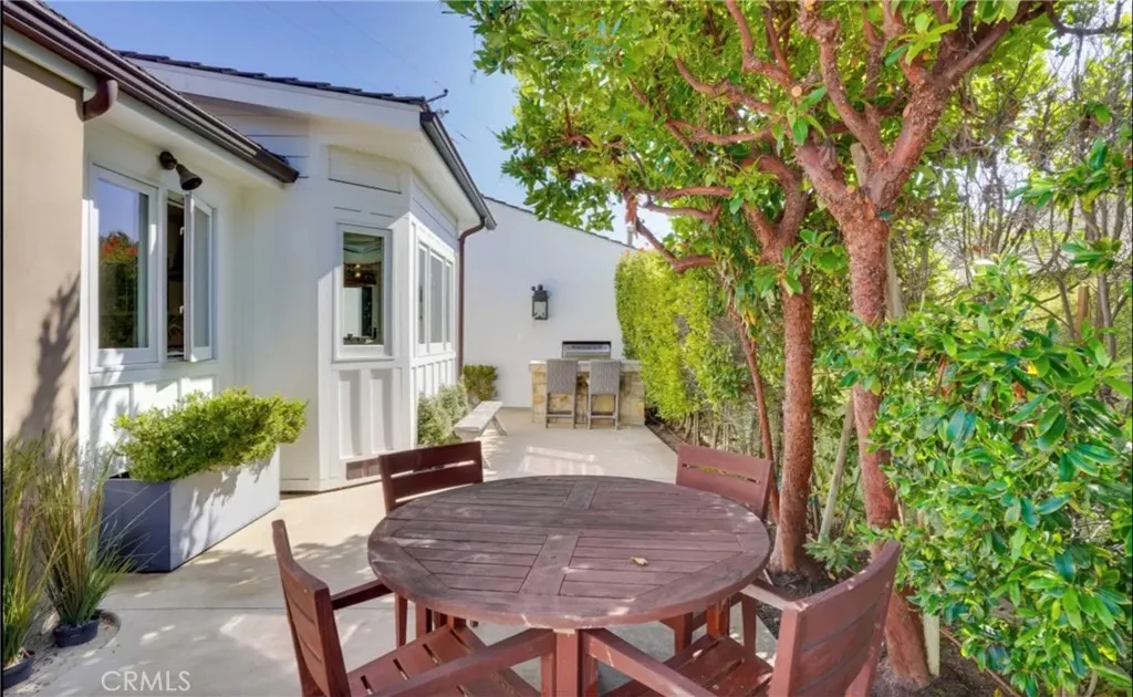 1125 Temple Terrace