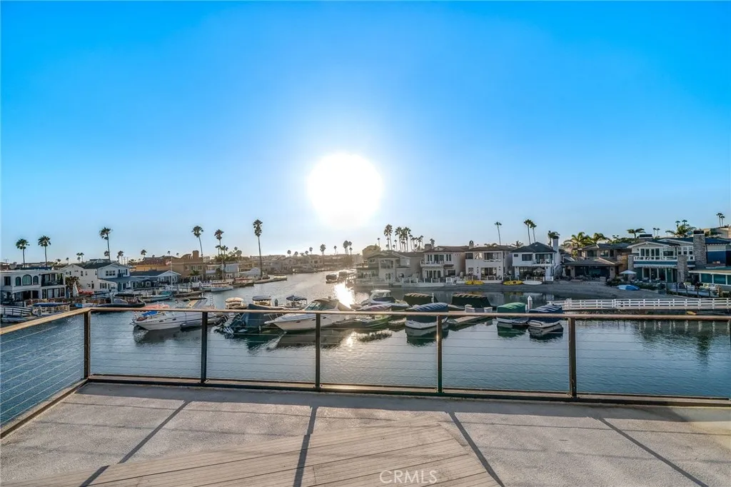 22 Balboa Coves