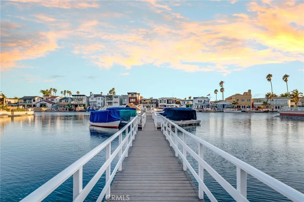 22 Balboa Coves