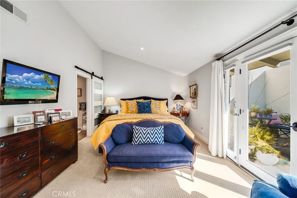 502 Avenida Largo