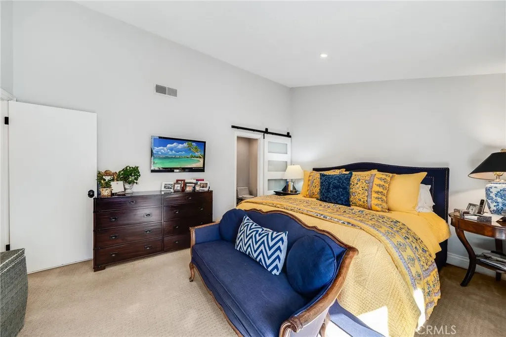 502 Avenida Largo