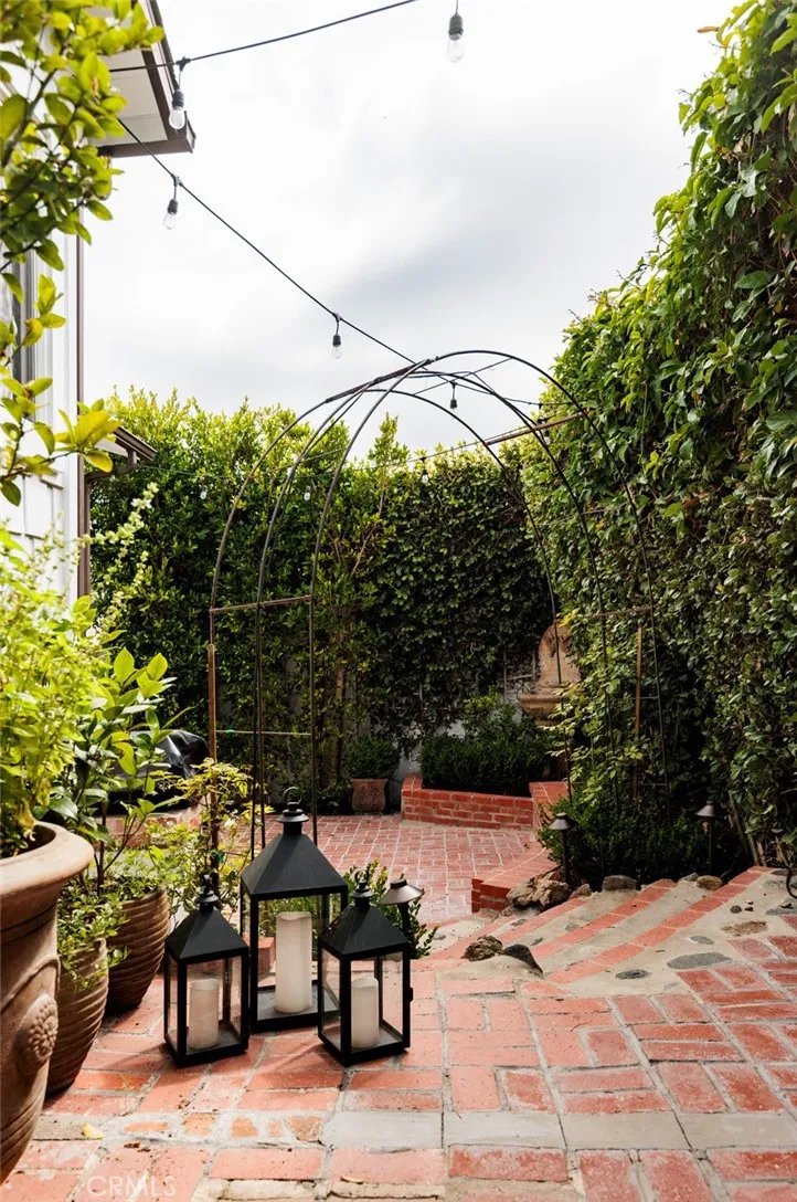 480 Calliope Street