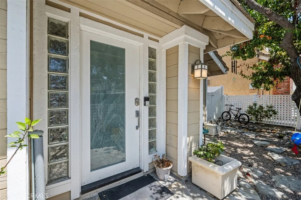 3327 Sterling Drive