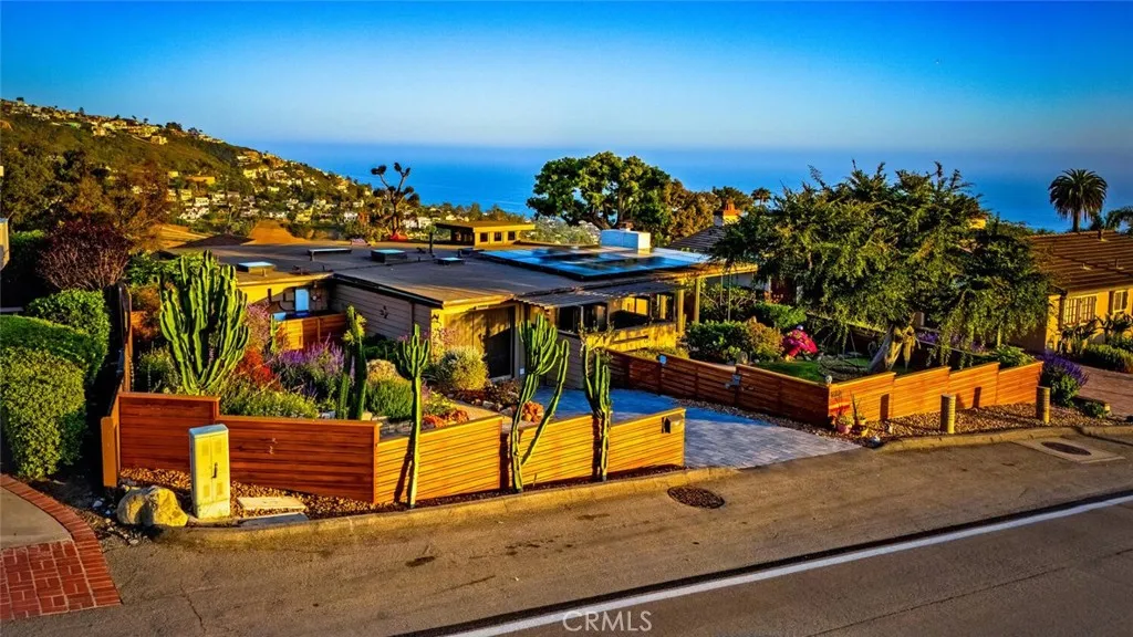 1687 Temple Hills Drive