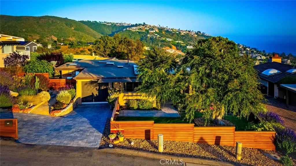 1687 Temple Hills Drive