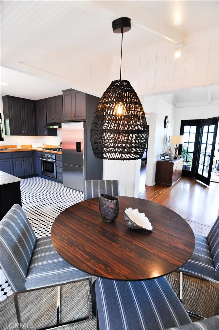 31695 Seacliff Drive