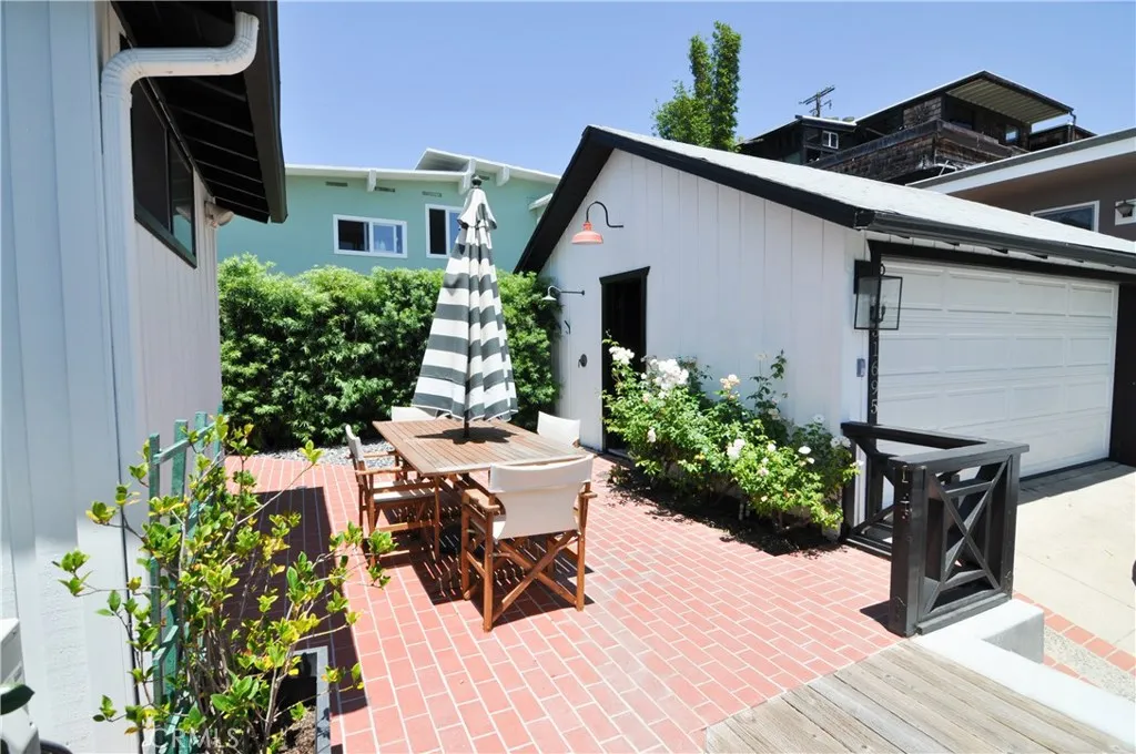 31695 Seacliff Drive