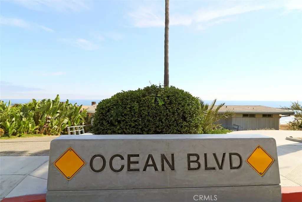 200 E Balboa Boulevard