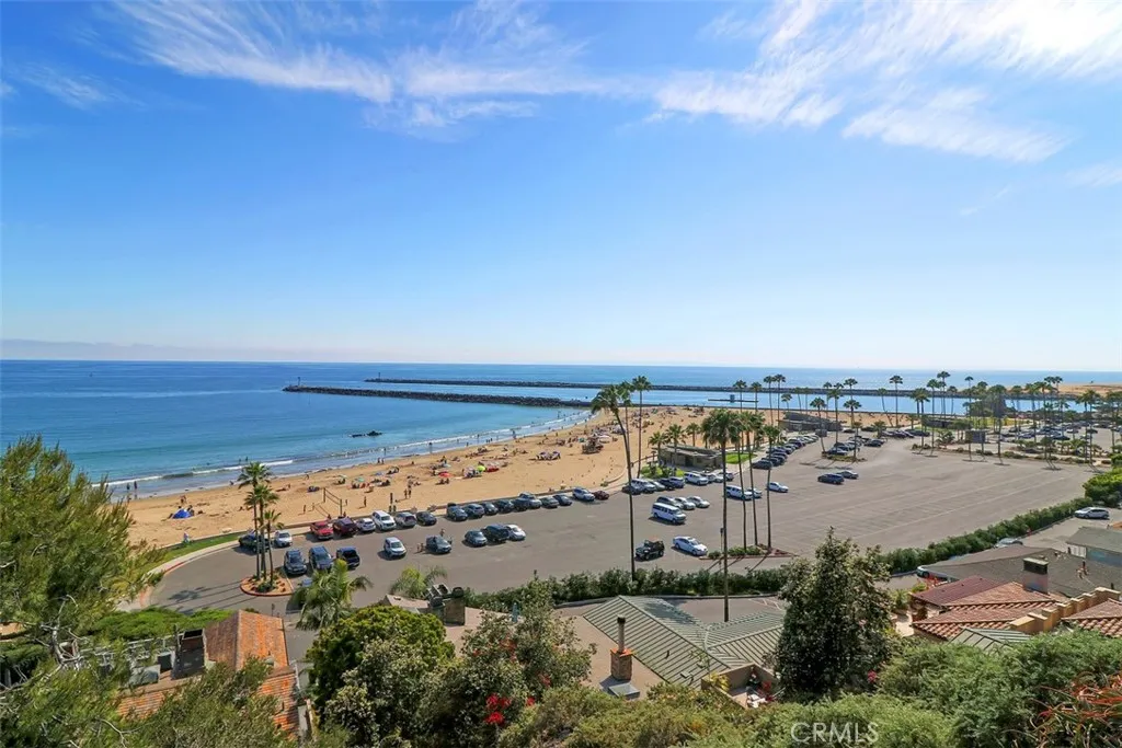 200 E Balboa Boulevard