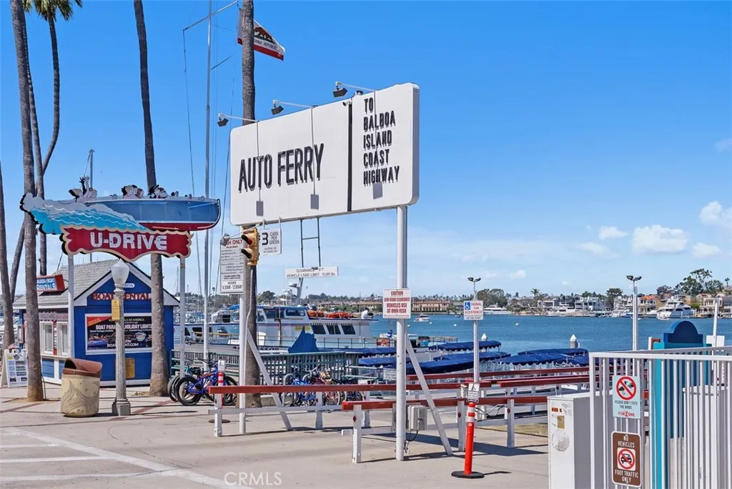 200 E Balboa Boulevard