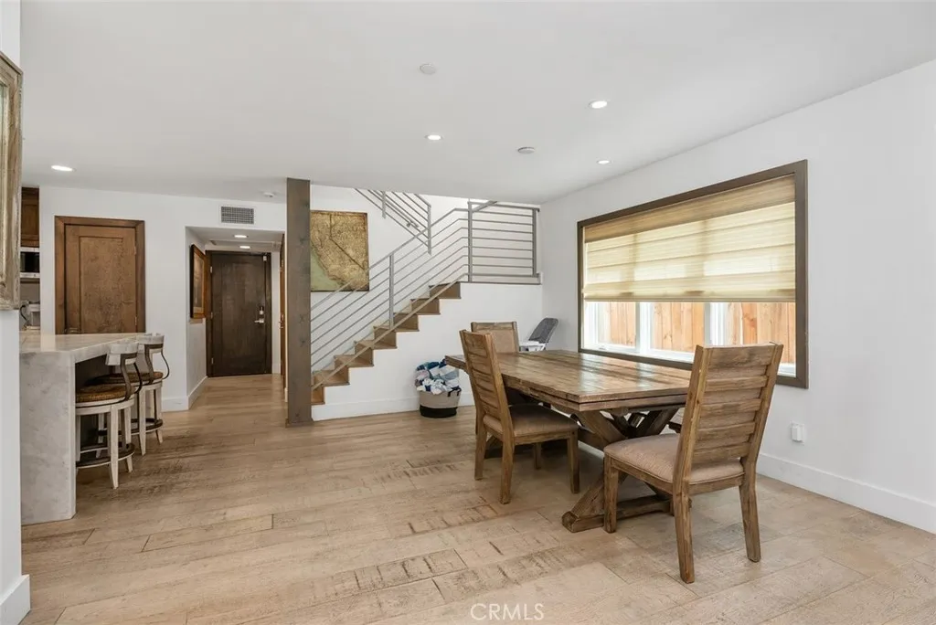 200 E Balboa Boulevard