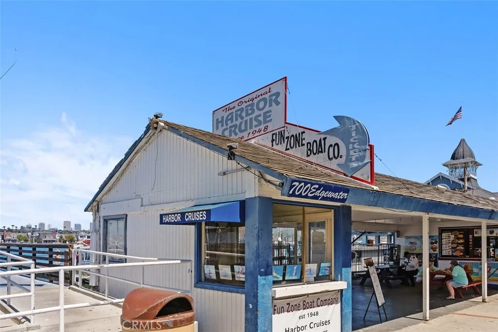 200 E Balboa Boulevard