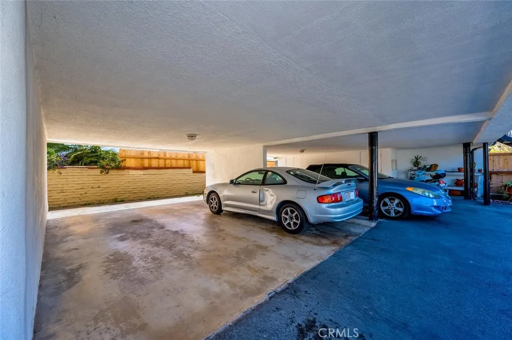 585 Glenneyre St. #4 Street