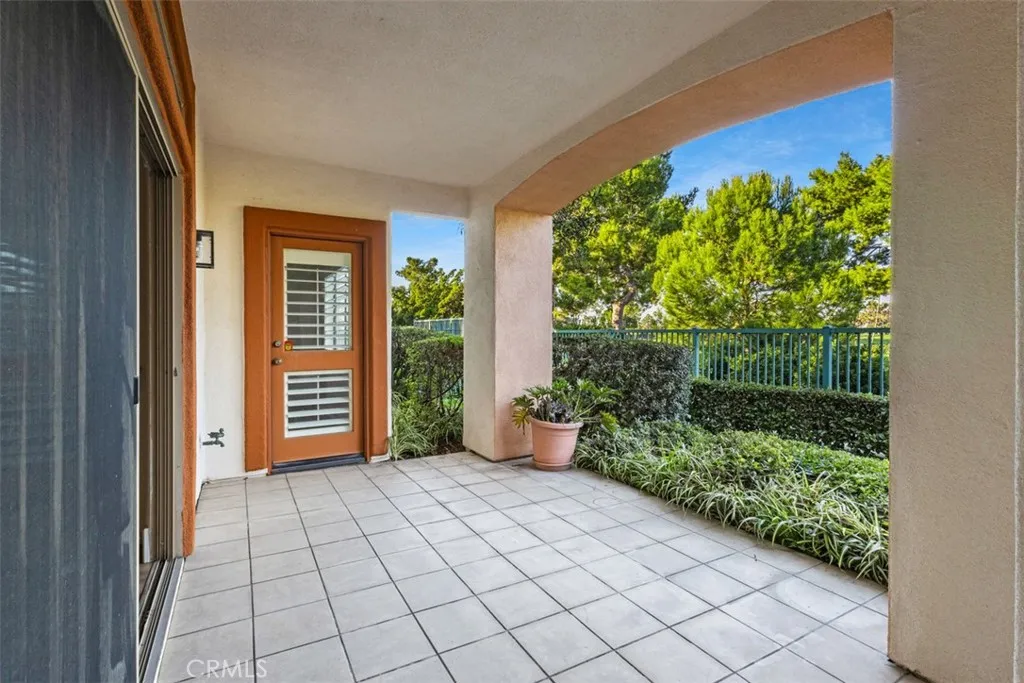 320 Villa Point