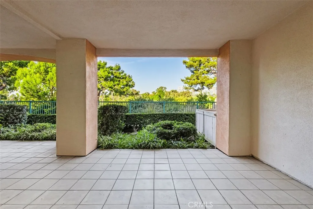 320 Villa Point