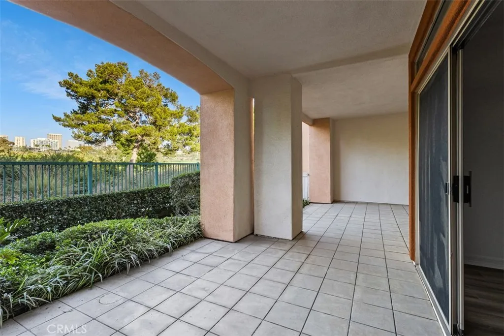 320 Villa Point