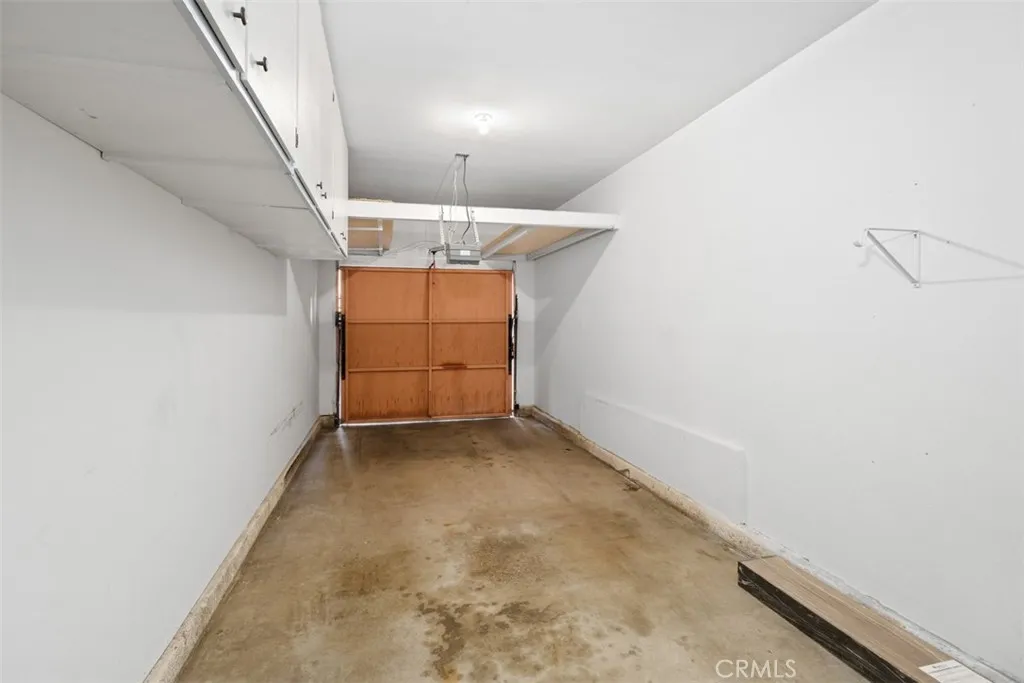 320 Villa Point