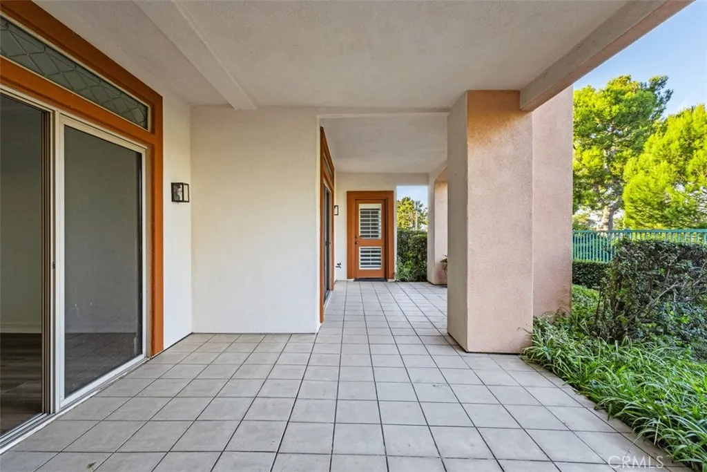 320 Villa Point