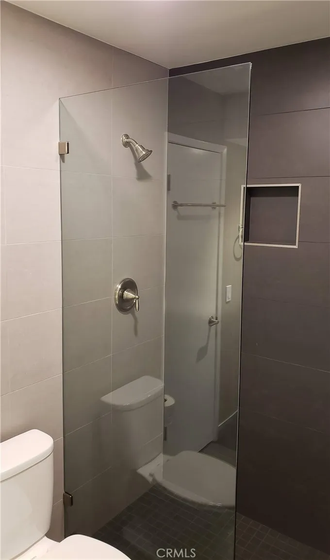 215 Lower Cliff Dr Unit D